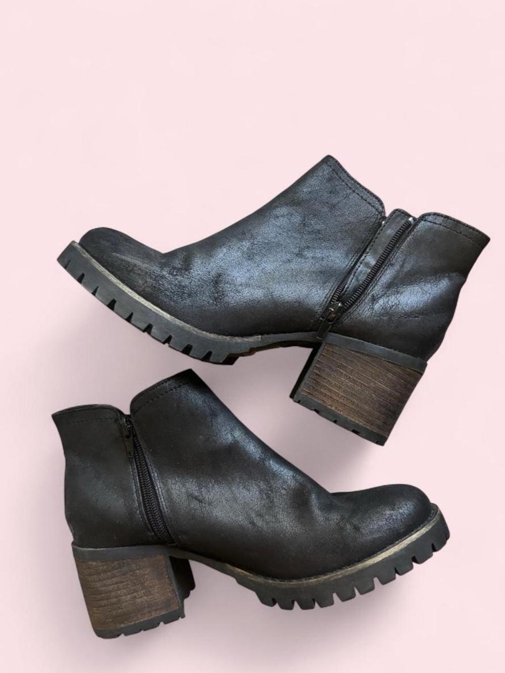 Carlos Santana Ankle Boots with Chunky Heel
